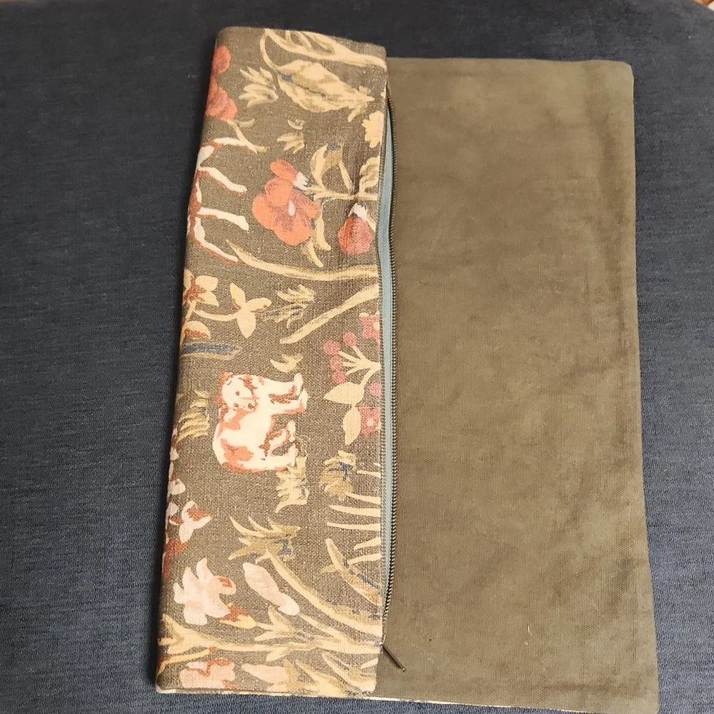 Pair Of West Elm Olive Green Animal Birds Print Decorative Pillow Cover 20